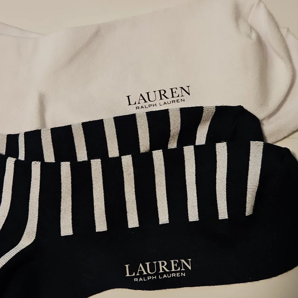 Ralph Lauren Women's Stretch Crew Socks, 2 Pair - Picture 2 of 5